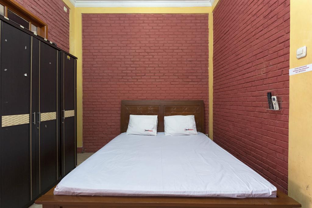 Reddoorz @ Penggilingan Cakung Rumah tetamu 2*